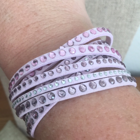 DONATED Purple leather & rhinestones wrap bracelet - Picture 3 of 4